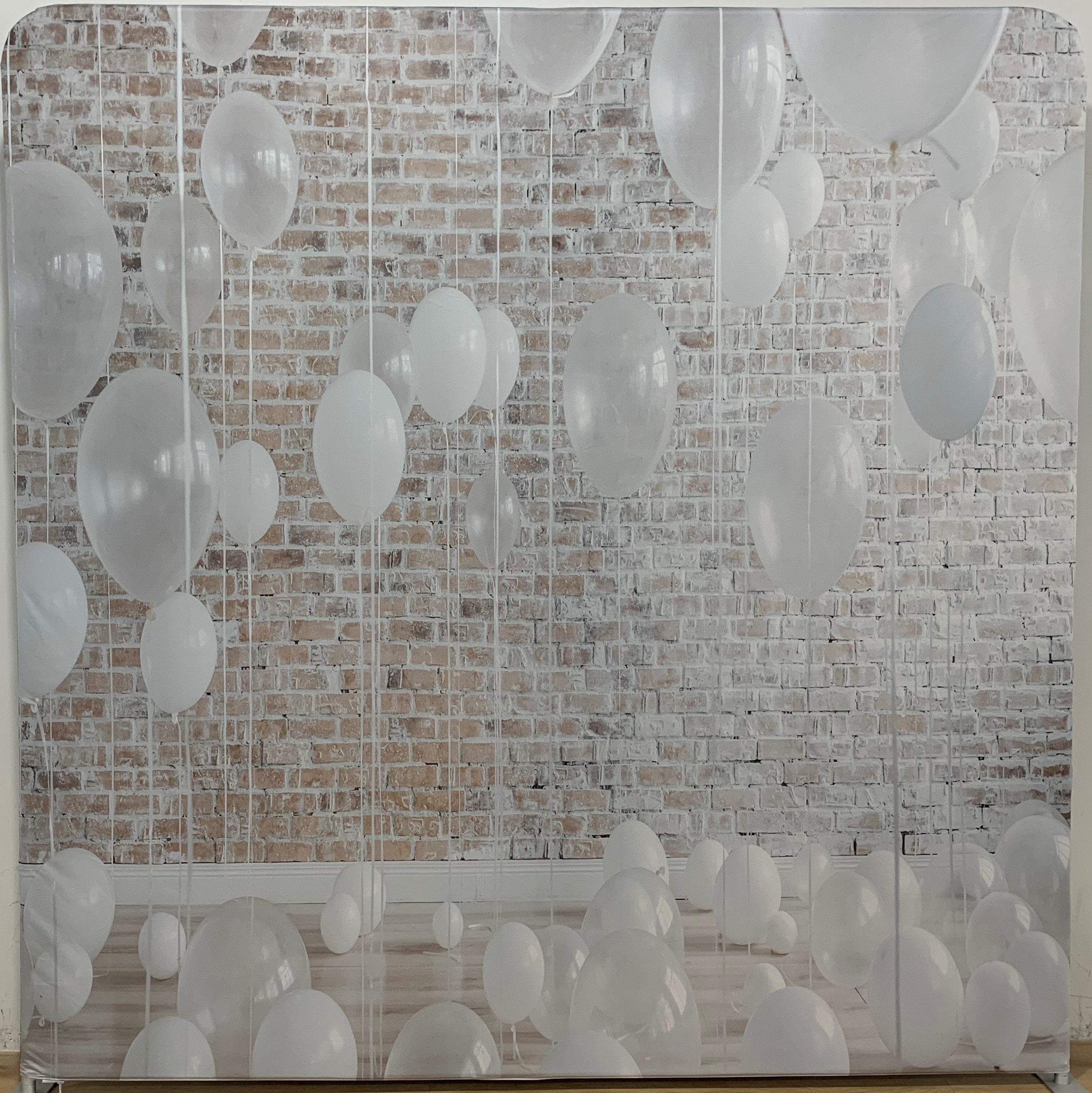 backdrop - White Balloon - funfunparty- photo booth -Austin - rental